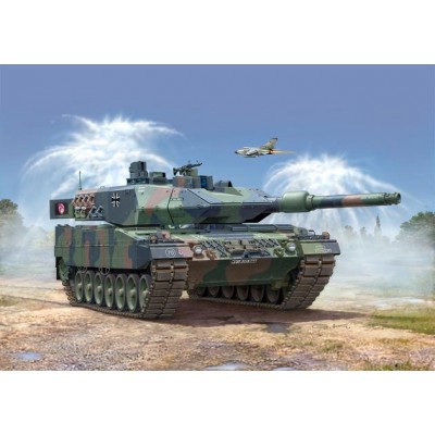 LEOPARD 2A5/A5NL - 1/35 SCALE - REVELL 03243